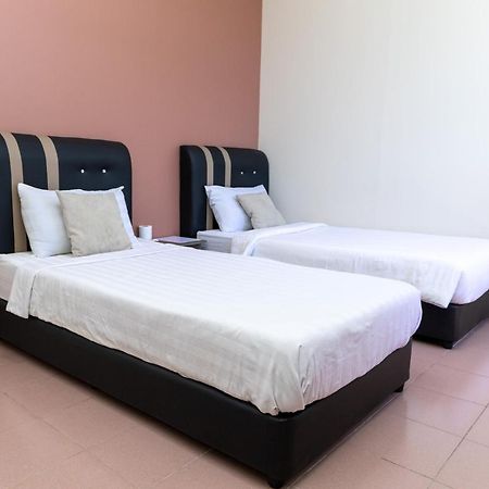 Familia Motel Kangar Extérieur photo