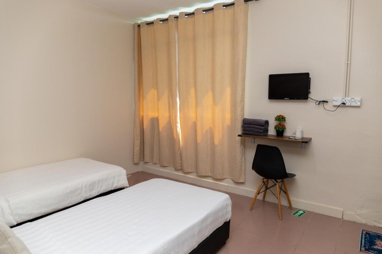 Familia Motel Kangar Extérieur photo